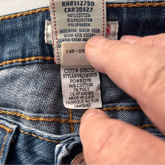 True Religion Women’s Joey Flare Leg Blue Denim Jeans Size 31X29 Petite - Picture 3 of 11